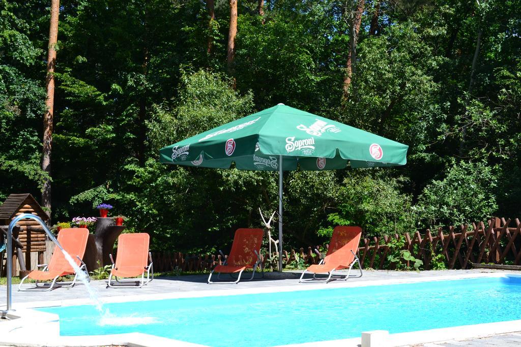 Ezuestfenyo Hotel Telkibánya Esterno foto
