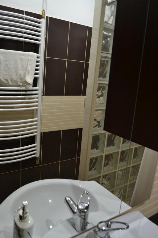 Ezuestfenyo Hotel Telkibánya Esterno foto