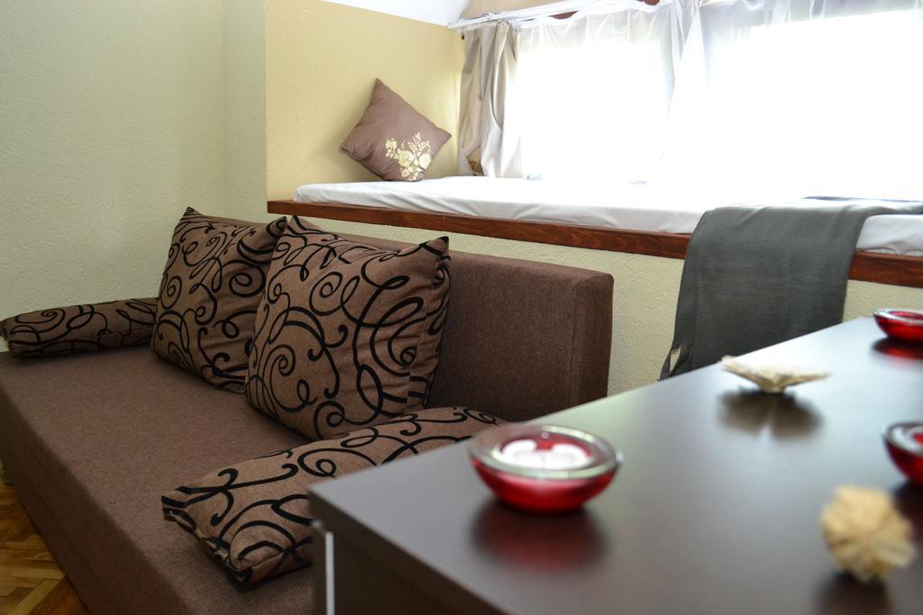 Ezuestfenyo Hotel Telkibánya Esterno foto
