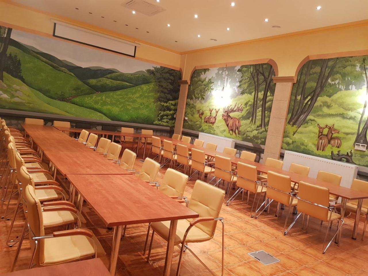Ezuestfenyo Hotel Telkibánya Esterno foto