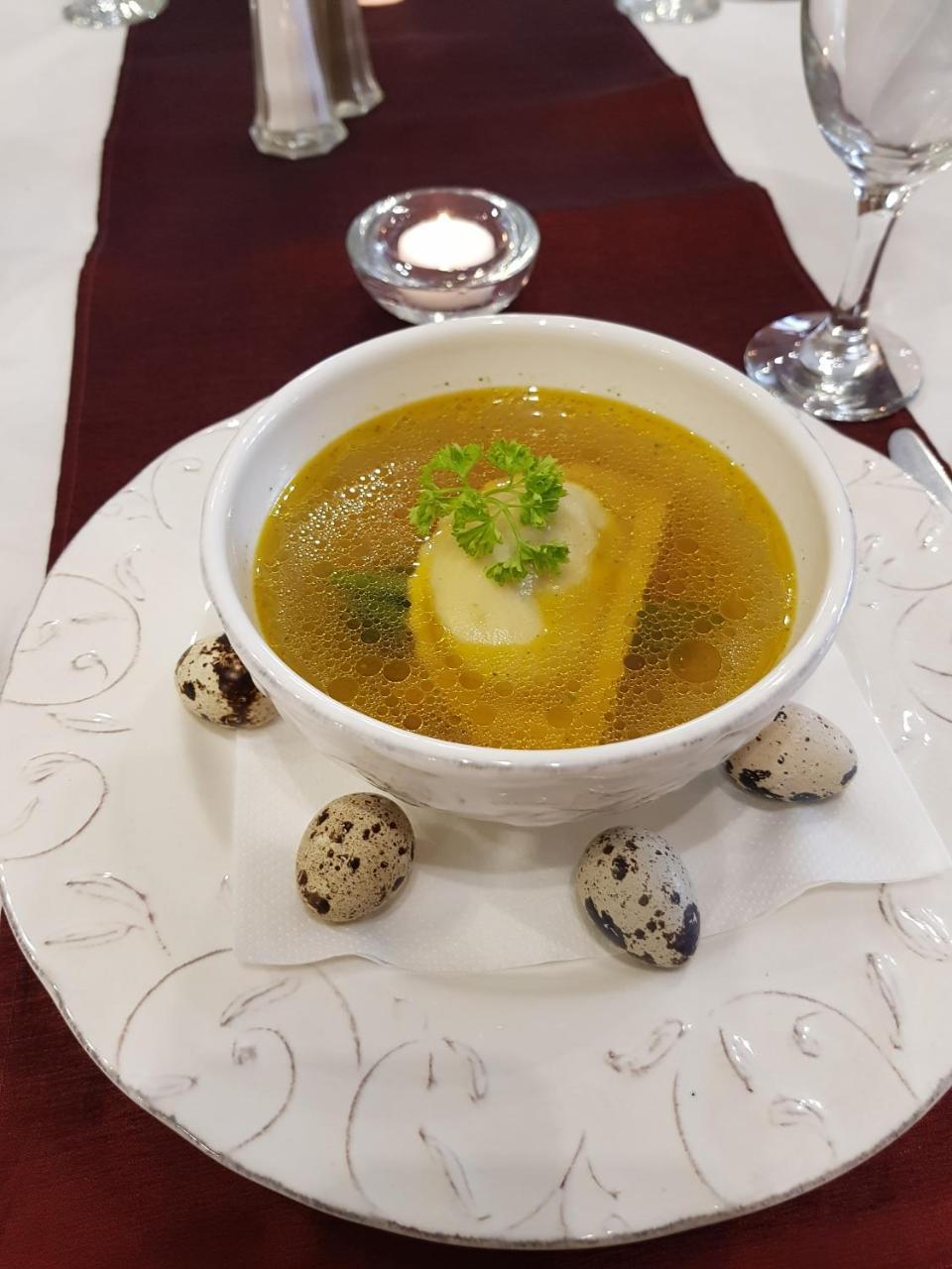 Ezuestfenyo Hotel Telkibánya Esterno foto